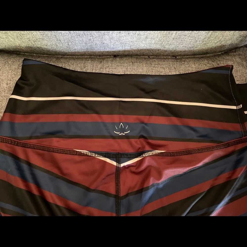 BEYOND YOGA*Make me an offer*No lowball offers* - Picture 2 of 5